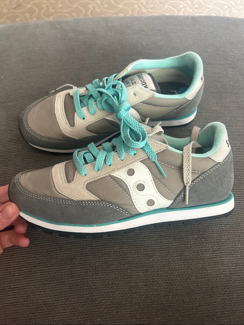 Saucony Originals Women's Jazz Low Pro Sneaker,Grey/White 7.5 NWT - Picture 10 of 10